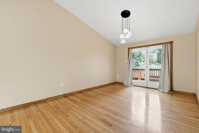 18007 SILVER LEAF DR, Gaithersburg, MD 20877