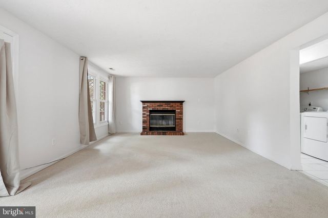 18007 SILVER LEAF DR, Gaithersburg, MD 20877