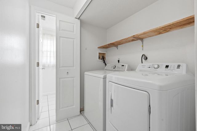 18007 SILVER LEAF DR, Gaithersburg, MD 20877