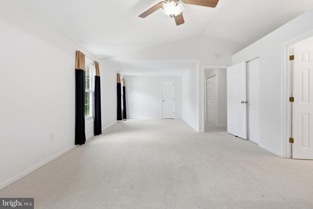 18007 SILVER LEAF DR, Gaithersburg, MD 20877