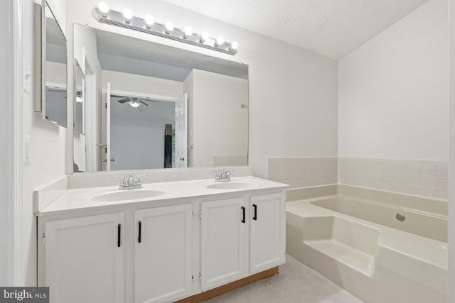 18007 SILVER LEAF DR, Gaithersburg, MD 20877