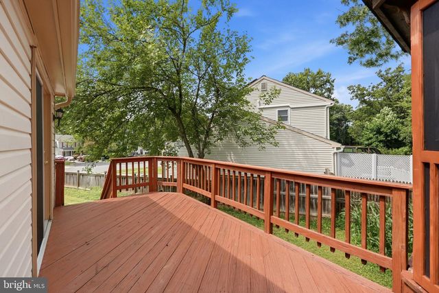 18007 SILVER LEAF DR, Gaithersburg, MD 20877