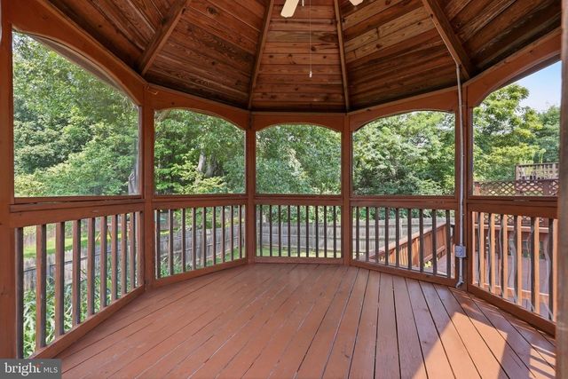 18007 SILVER LEAF DR, Gaithersburg, MD 20877