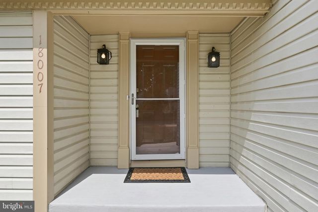 18007 SILVER LEAF DR, Gaithersburg, MD 20877