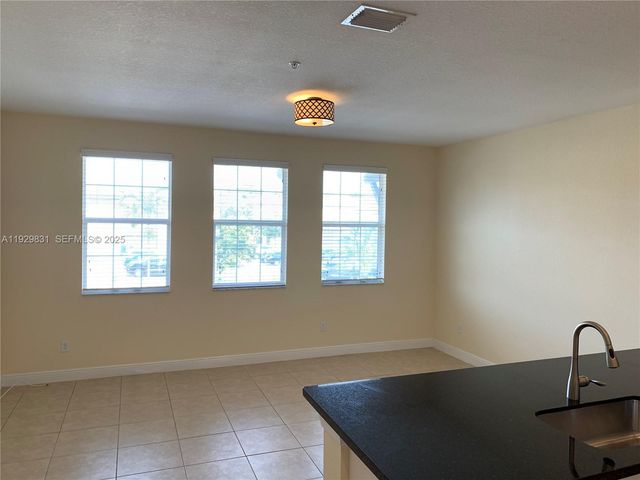 1044 SW 147th Ave 10105, Pembroke Pines, FL 33027