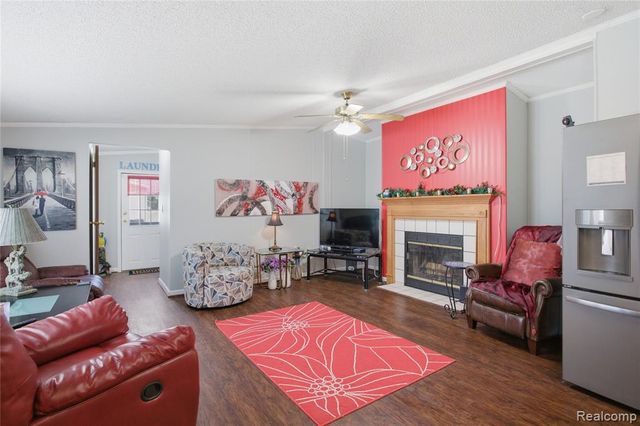 9857 Rembrandt Way, Fenton, MI 48430