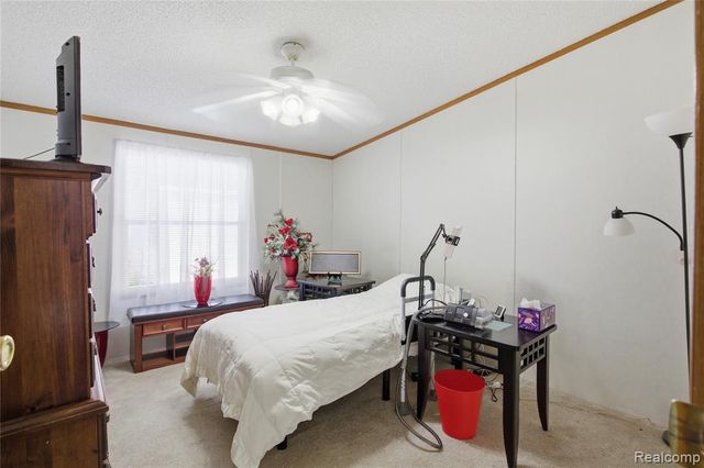 9857 Rembrandt Way, Fenton, MI 48430