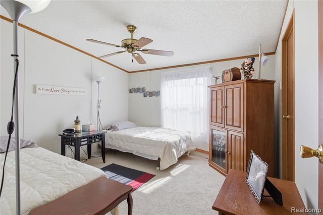 9857 Rembrandt Way, Fenton, MI 48430