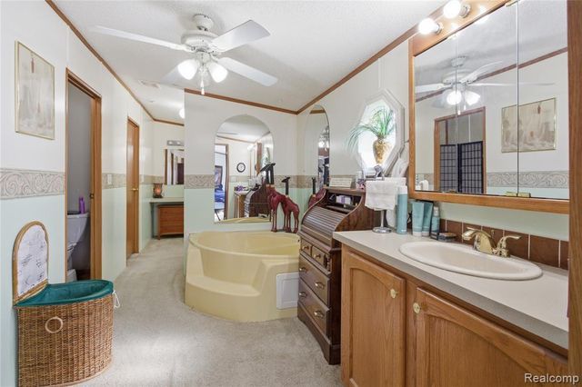 9857 Rembrandt Way, Fenton, MI 48430