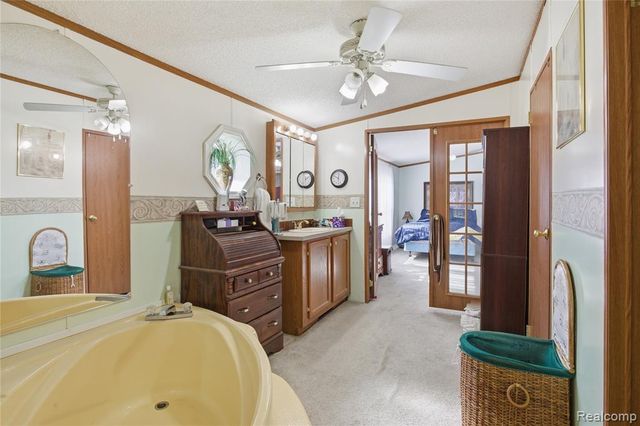 9857 Rembrandt Way, Fenton, MI 48430