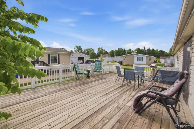 9857 Rembrandt Way, Fenton, MI 48430