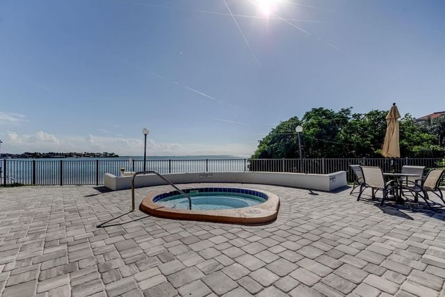 5700 ESCONDIDA BOULEVARD S 403, St Petersburg, FL 33715