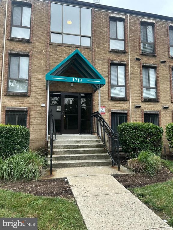 1713 GAINESVILLE ST SE #101, Washington, DC 20020