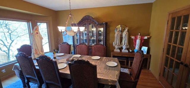 171 Red Oaks Drive, Vadnais Heights, MN 55127