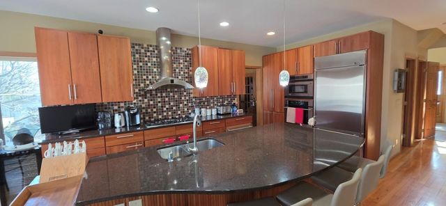 171 Red Oaks Drive, Vadnais Heights, MN 55127