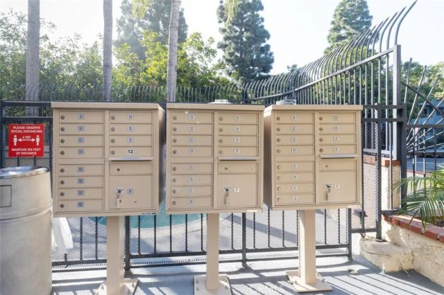 1237 E 6th Street 110, Long Beach, CA 90802