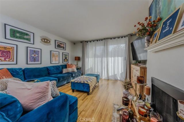 1237 E 6th Street 110, Long Beach, CA 90802