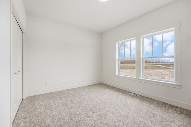 8275 Mcarthur Avenue Ne, Grattan Twp, MI 48809