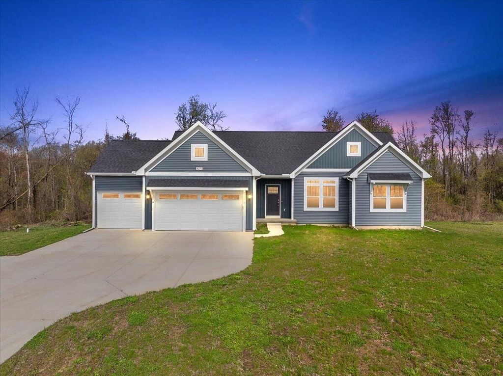 8275 Mcarthur Avenue Ne, Grattan Twp, MI 48809