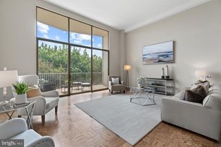 1200 N NASH ST #240, Arlington, VA 22209