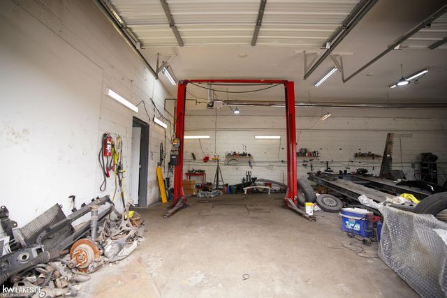 12520 Morang Drive, Detroit, MI 82001