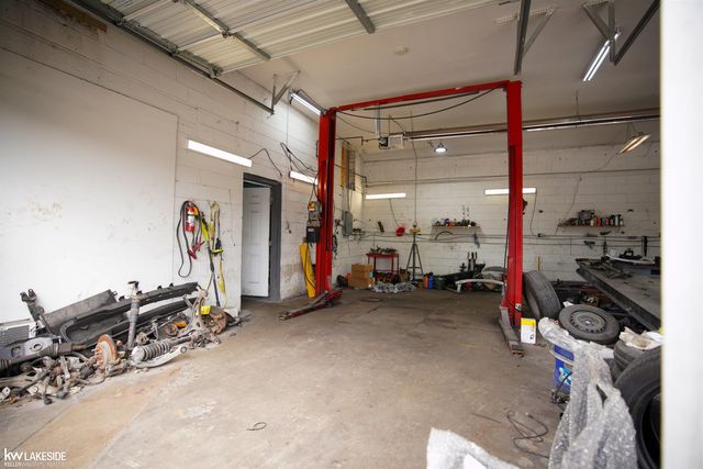 12520 Morang Drive, Detroit, MI 82001