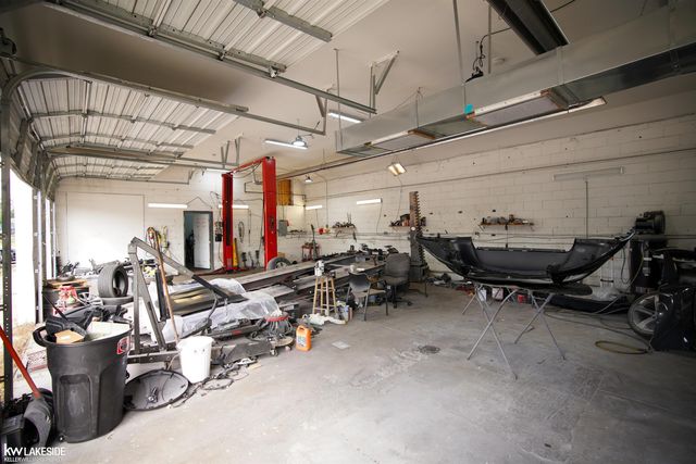 12520 Morang Drive, Detroit, MI 82001