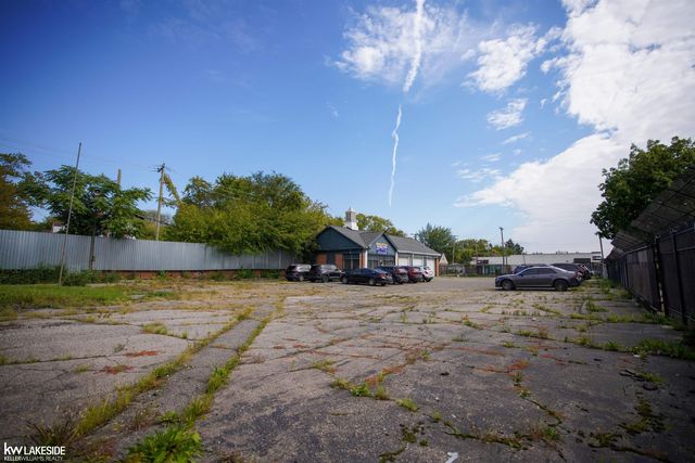 12520 Morang Drive, Detroit, MI 82001