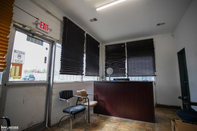 12520 Morang Drive, Detroit, MI 82001