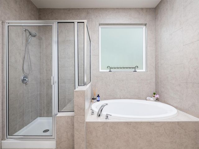 206 Orchard Park DR, Liberty Hill, TX 78642
