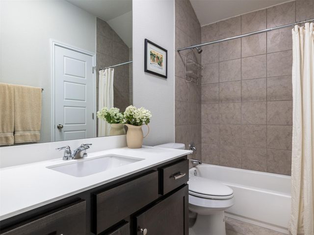 206 Orchard Park DR, Liberty Hill, TX 78642