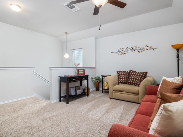 206 Orchard Park DR, Liberty Hill, TX 78642