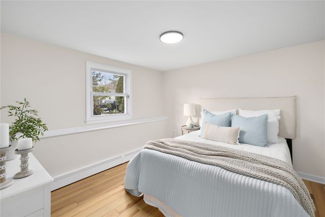 7 Cheshire Drive, Barrington, RI 02806