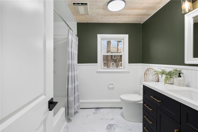 7 Cheshire Drive, Barrington, RI 02806