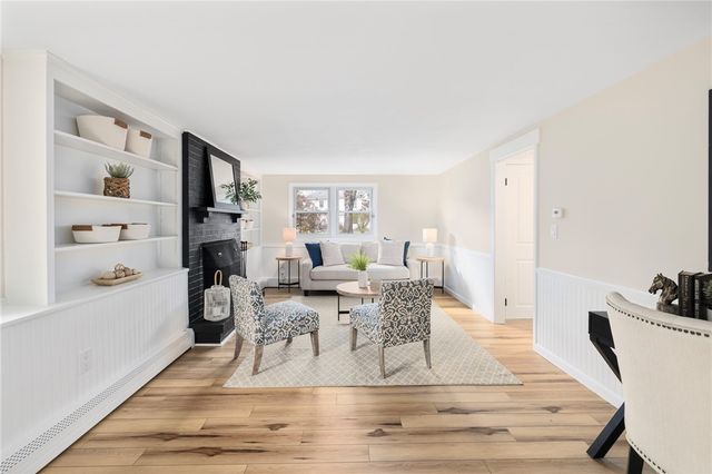 7 Cheshire Drive, Barrington, RI 02806