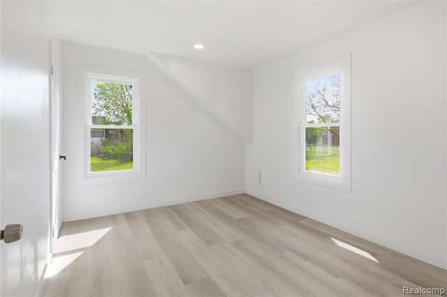 157 W Nevada Street, Highland Park, MI 48203