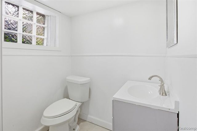 157 W Nevada Street, Highland Park, MI 48203