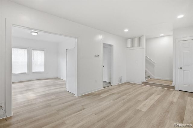 157 W Nevada Street, Highland Park, MI 48203