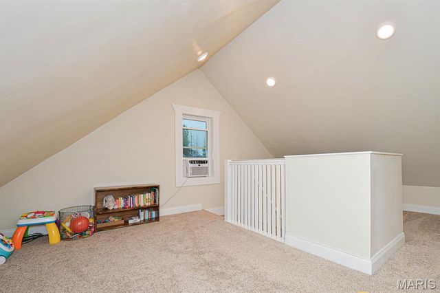 10014 N Marlene Drive, St Louis, MO 63123