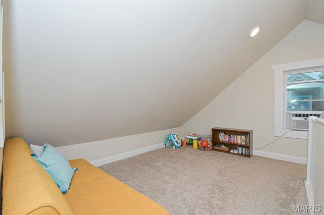 10014 N Marlene Drive, St Louis, MO 63123