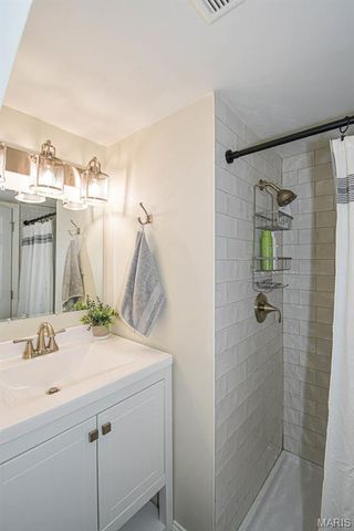 10014 N Marlene Drive, St Louis, MO 63123