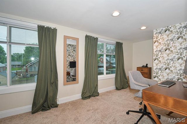 10014 N Marlene Drive, St Louis, MO 63123