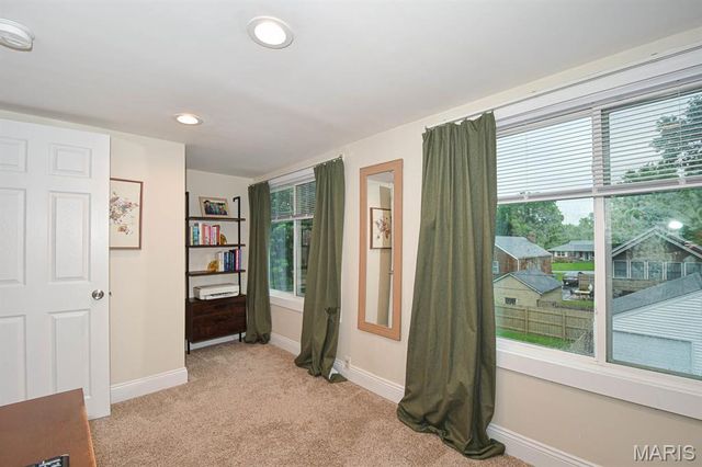 10014 N Marlene Drive, St Louis, MO 63123