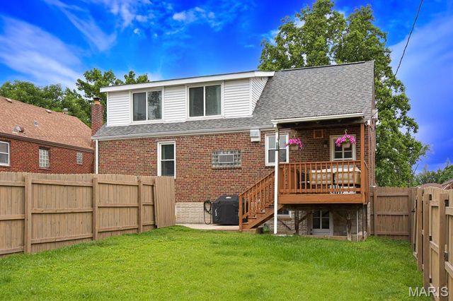 10014 N Marlene Drive, St Louis, MO 63123