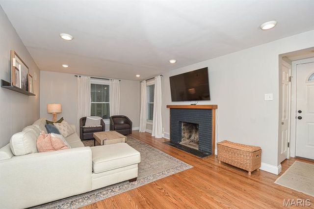10014 N Marlene Drive, St Louis, MO 63123