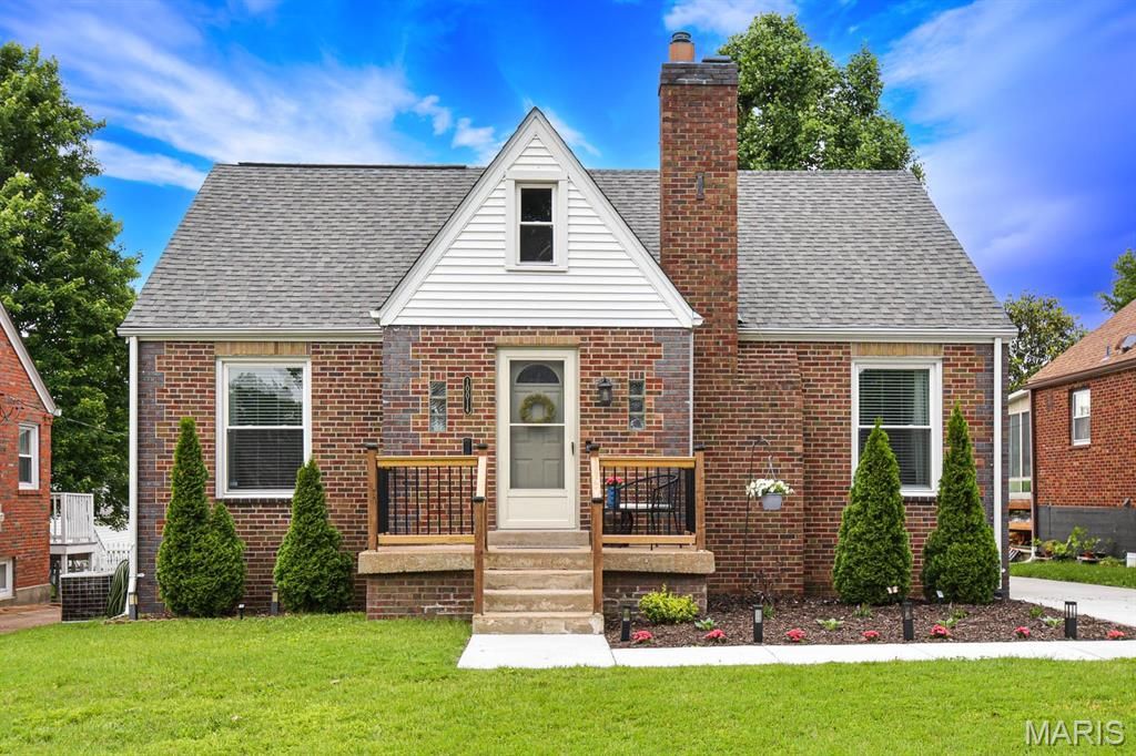 10014 N Marlene Drive, St Louis, MO 63123