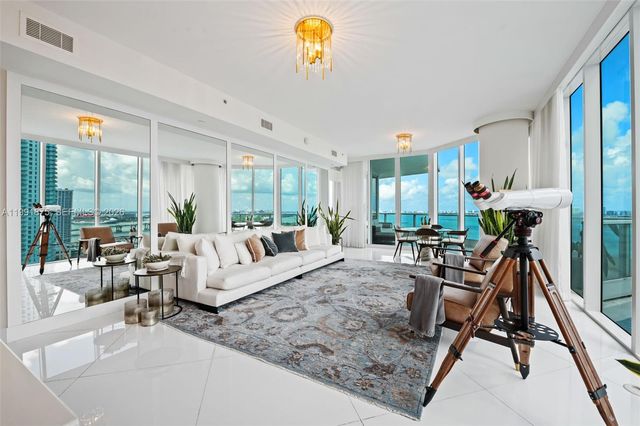 2020 N Bayshore Dr 2502, Miami, FL 33137