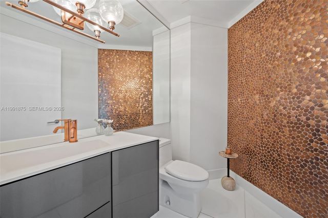 2020 N Bayshore Dr 2502, Miami, FL 33137