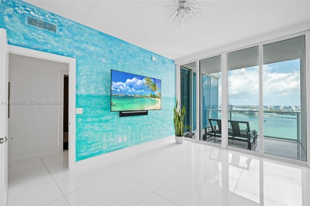 2020 N Bayshore Dr 2502, Miami, FL 33137