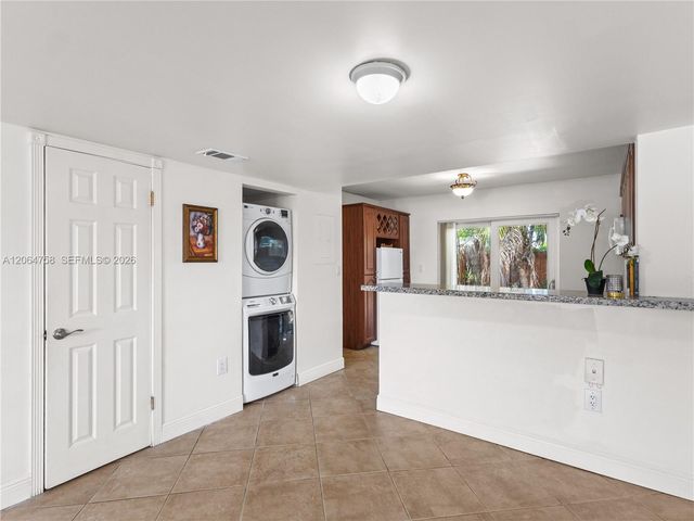 560 NW 82nd Place 306, Miami, FL 33126